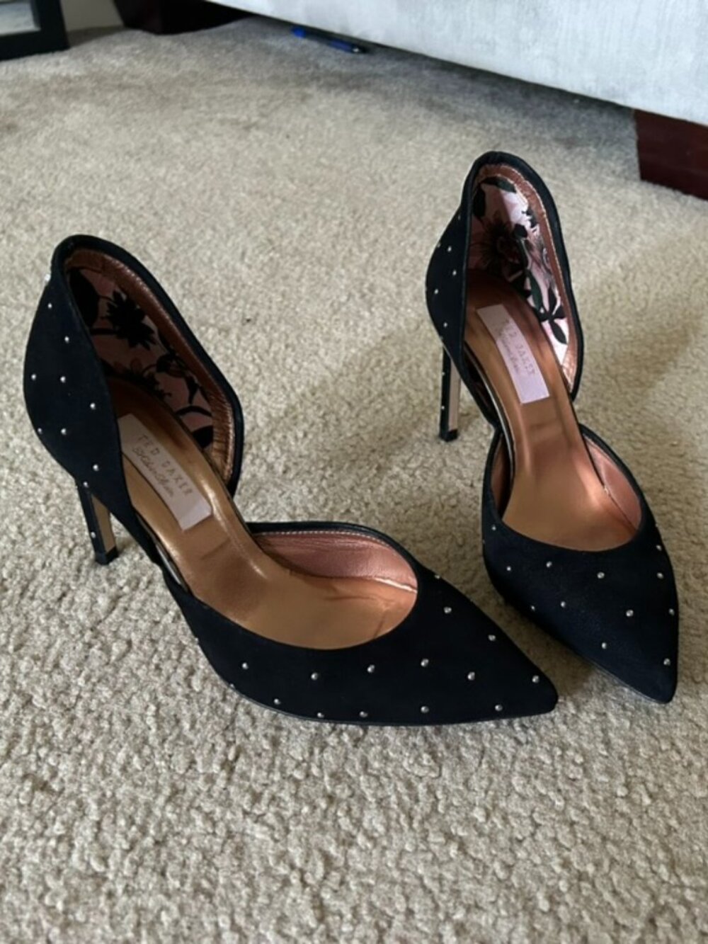 TED BAKER LONDON Zaffi d'Orsay Suede Black Studded Pump Sz 6 / 36